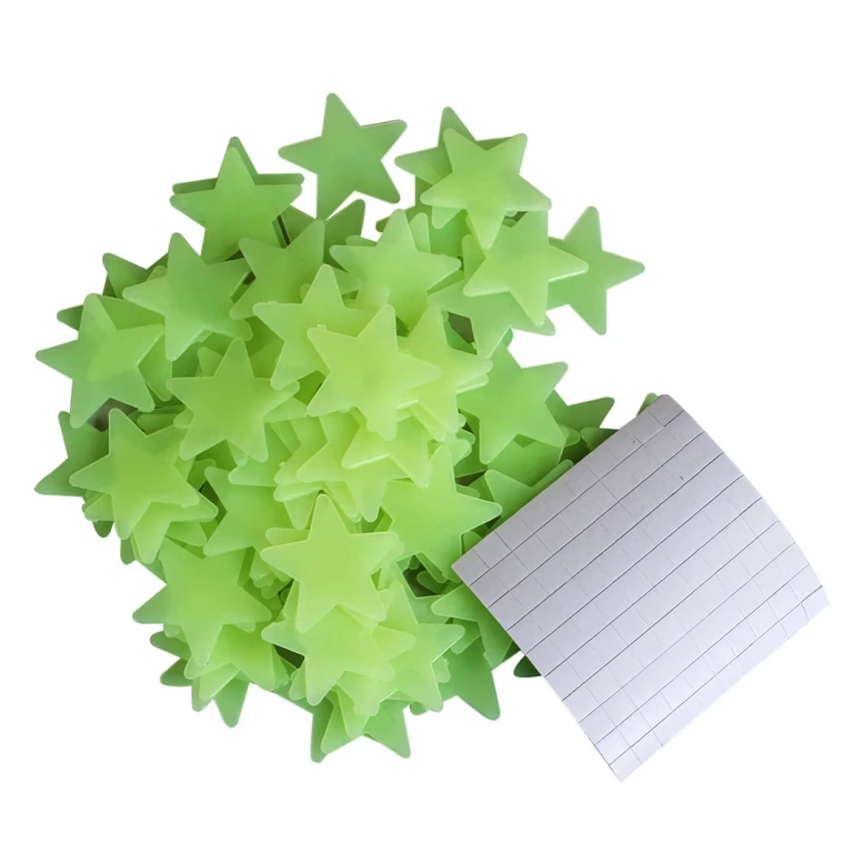 Pacote com 100 estrelinhas fosforescentes, ideais para quarto de criança