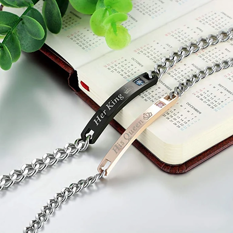 Presente ideal para casal – conjunto de pulseiras Presente romântico para casais, conjunto de pulseiras Her King e His Queen