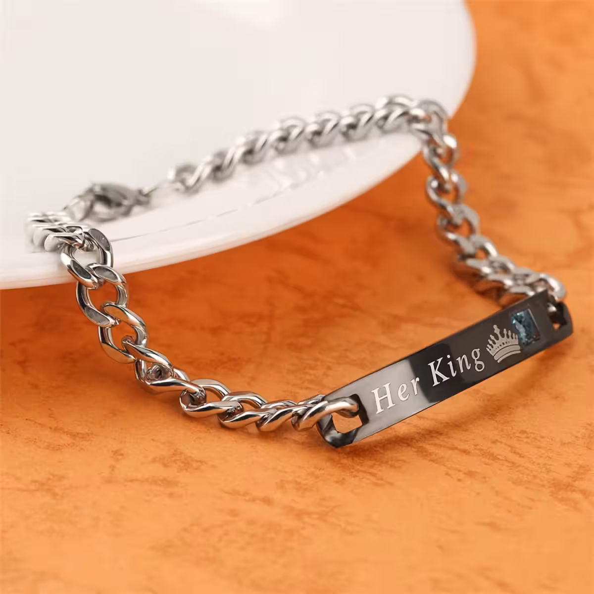 Pulseiras elegantes, presente simbólico de amor para ele e ela