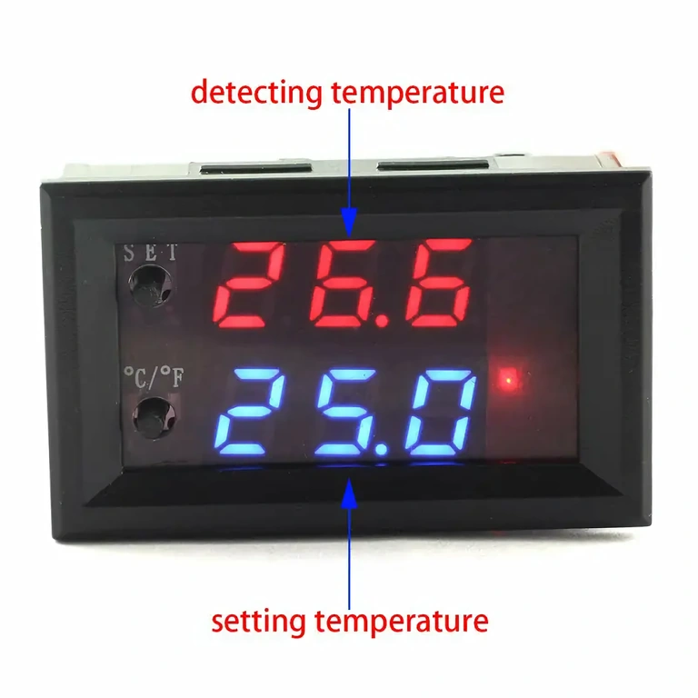 Termostato digital – display de valores configurados e medidos Display do termostato mostrando simultaneamente a temperatura ajustada e a medida