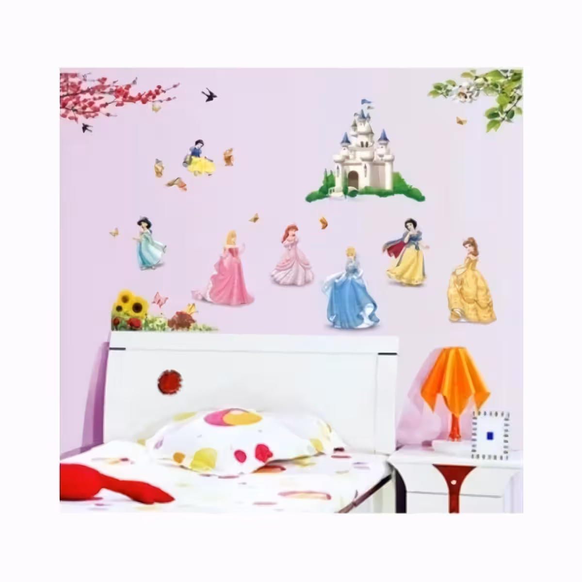 Decoração de parede com personagens Disney e flores coloridas