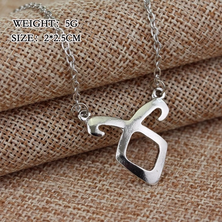 Joia fantasy prateada inspirada em Shadowhunters e Cidade dos Ossos