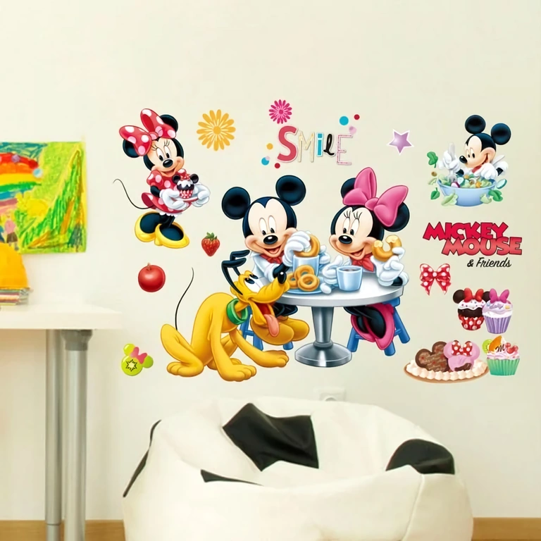 Sticker autoadesivo com personagens Disney para parede – Mickey, Minnie, Pluto