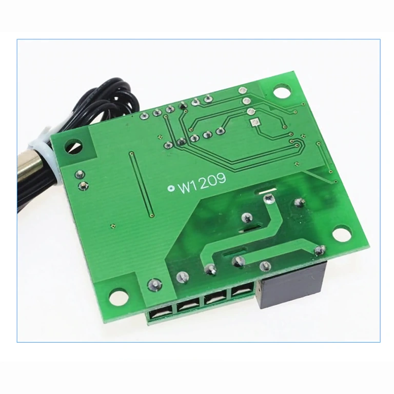 Imagem traseira da placa do termostato com pinos de conexão