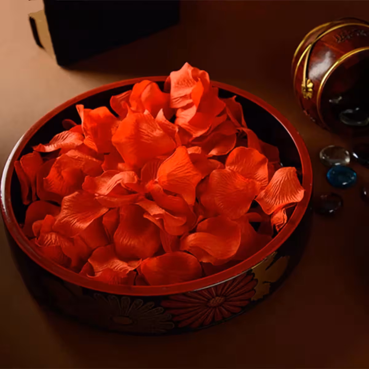 Pétalas artificiais de rosas vermelhas para decoração elegante e romântica