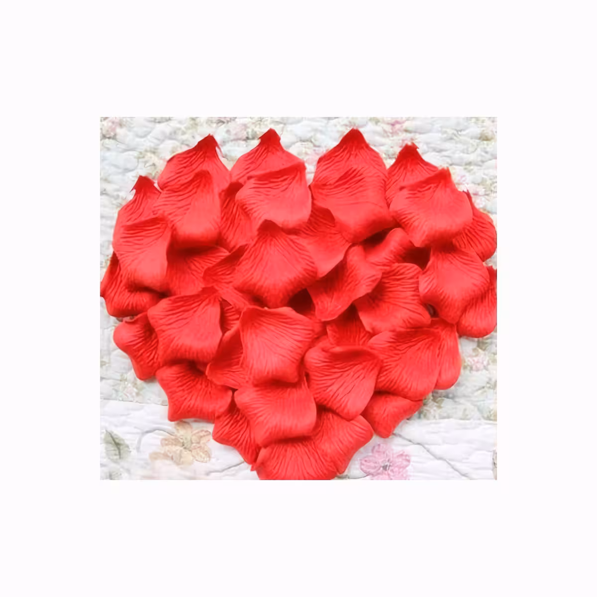 Use pétalas vermelhas para uma decoração espetacular em festas