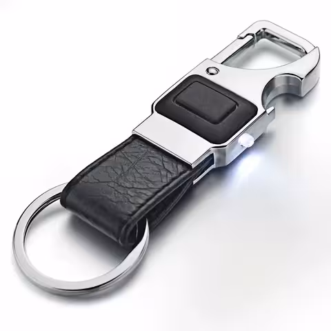 Chaveiro Luxo para Carro em Couro com LED e Abridor de Garrafa – Presente Elegante para Homens