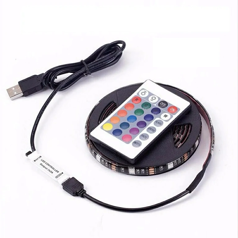 Fita LED RGB 10m com bluetooth e controle remoto Fita LED RGB de 10 metros com controle bluetooth, controle remoto e sensor musical