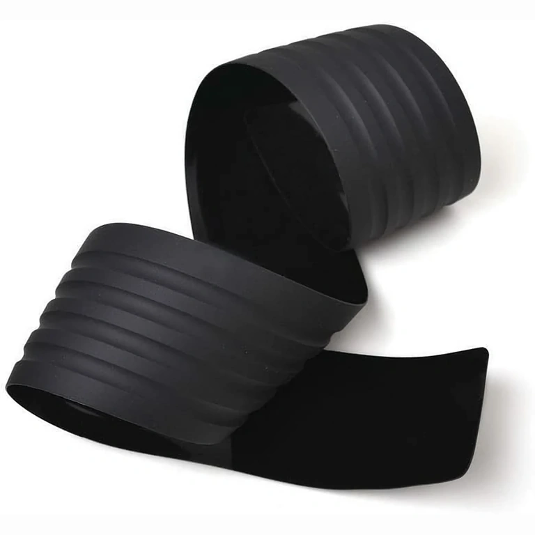 Ornamento protetor de borracha para borda do porta-malas do carro