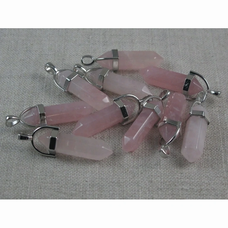Joia para gravidez e amor materno – quartzo rosa com efeitos benéficos