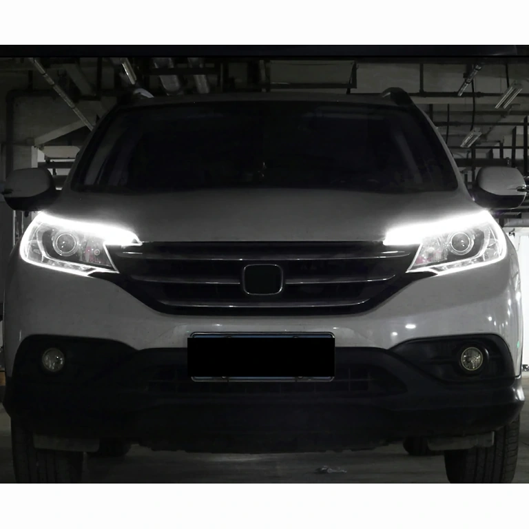 Fita LED DRL automotiva fácil de instalar entre farol e para-choque frontal