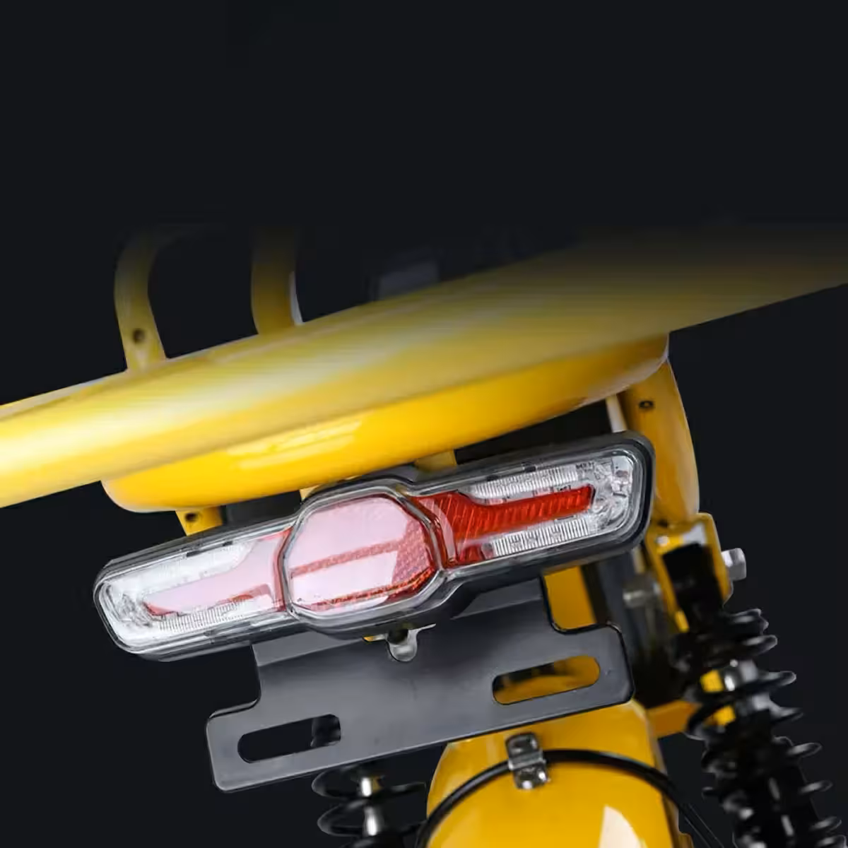 Luz de freio com sinalizadores para e-bike ou patinete elétrico