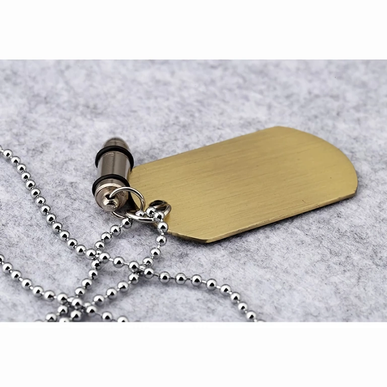 Colar masculino Dog Tag com Bala Acessório masculino composto por corrente army, dog tag e pingente de bala