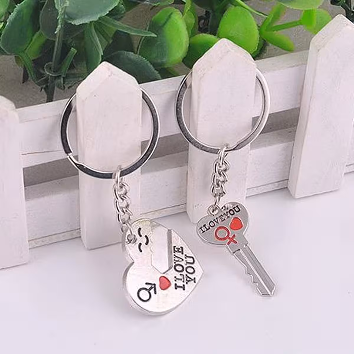 Acessórios de chaveiro para namorado e namorada