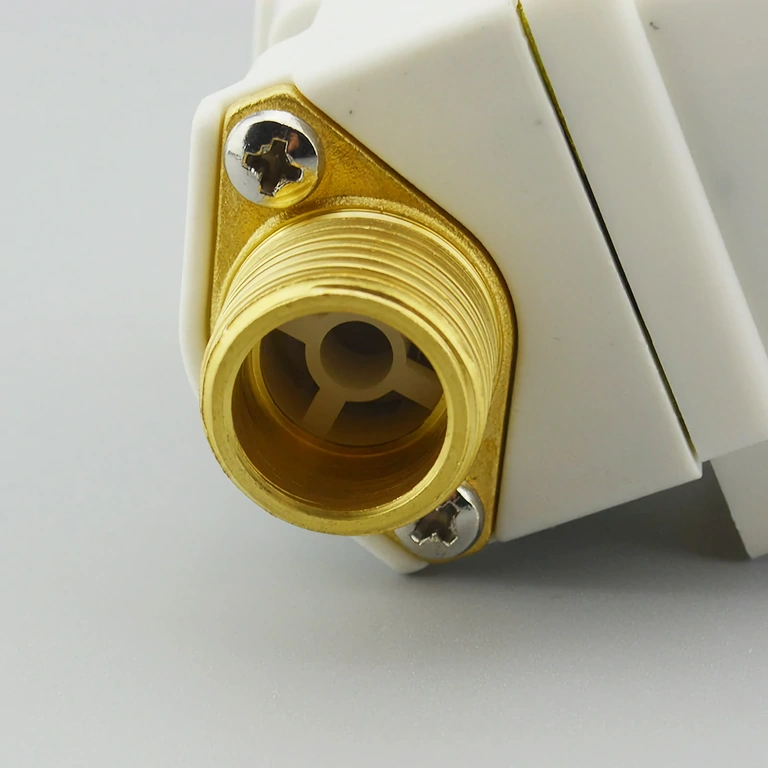 Eletroválvula normal fechada 12V para água, conexão ½", ideal para sistemas solares