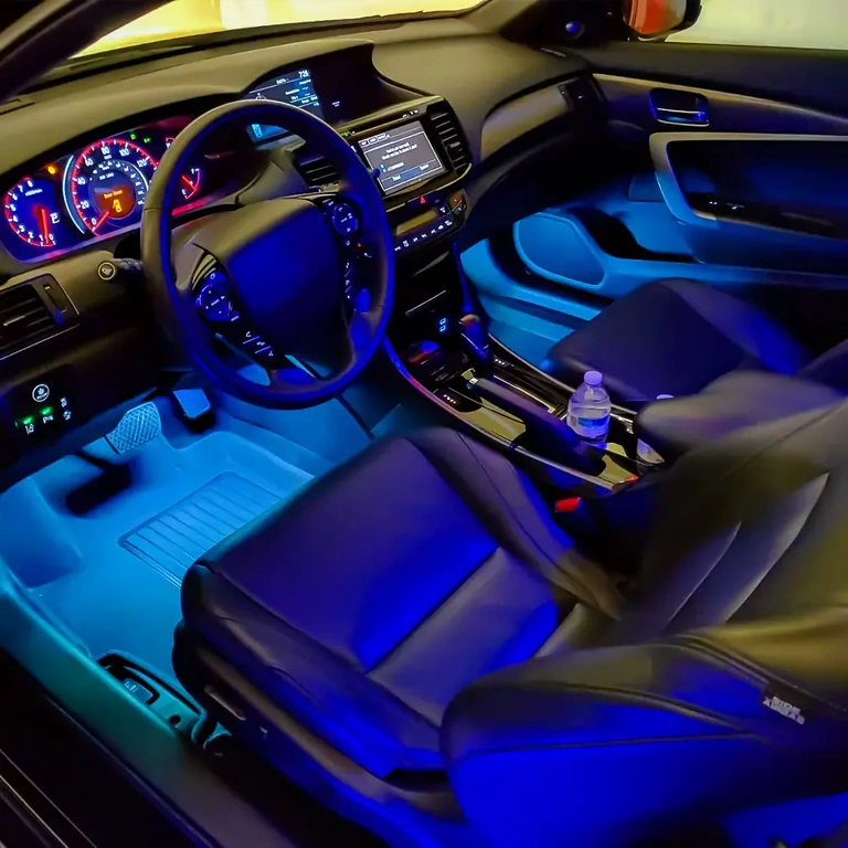 Fita LED flexível para iluminação interna de carro