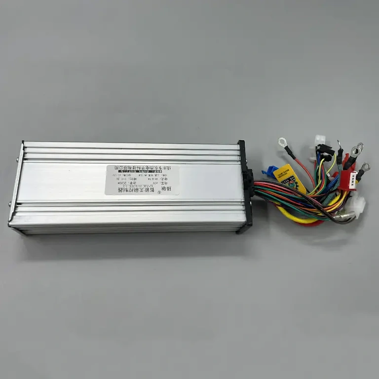 Controlador scooter elétrico Harley 2000W 45A Controlador confiável para scooter Harley, potência 2000W e corrente 45A