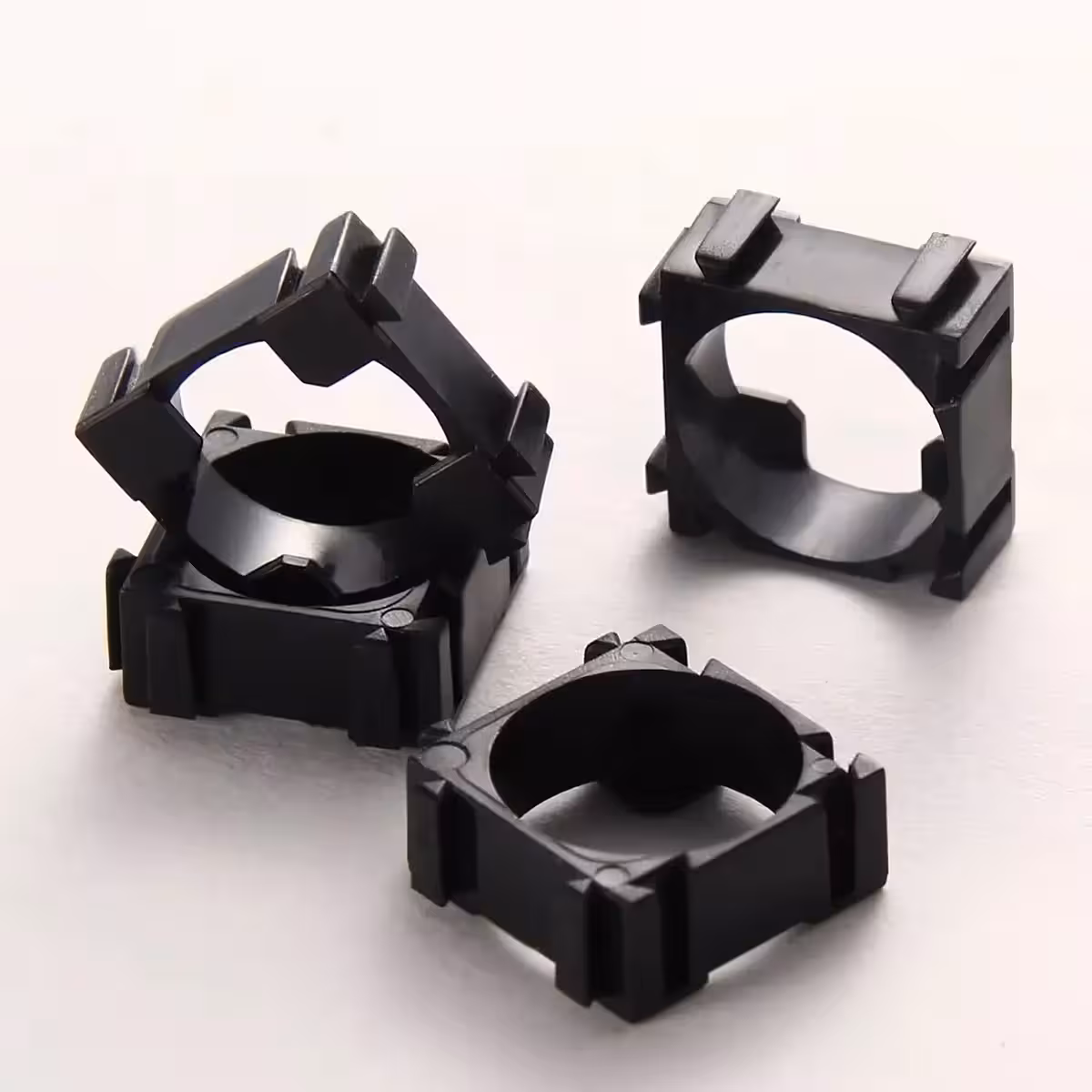 Quatro suportes modulares para células Li-ion 18650, ideais para baterias personalizadas