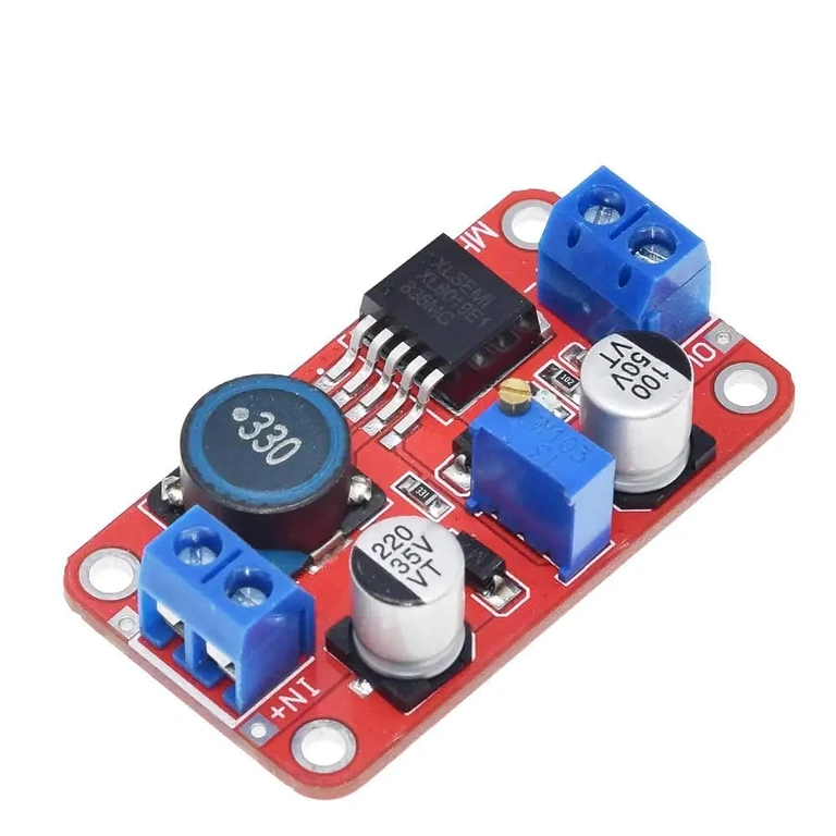 Módulo XL6019 DC-DC Boost Converter, vista frontal clara para avaliação detalhada do design