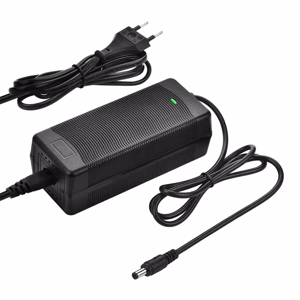 Carregador de alto desempenho para scooter e bicicleta elétrica 36V – 42V, 3A