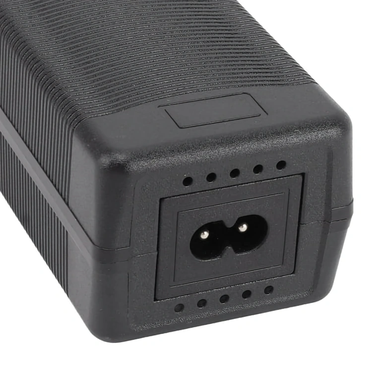 Carregador com conector GX16 3 pinos Carregador 52V–58,8V 2A com plugue GX16 (3 pinos) para bicicletas e patinetes off-brand