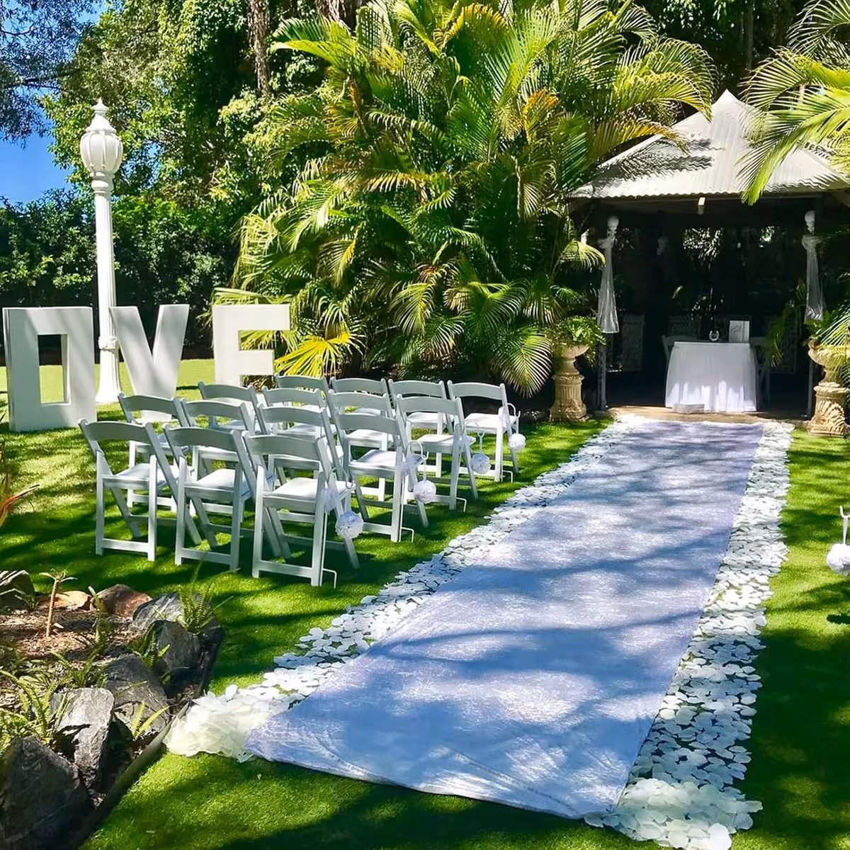 Pétalas artificiais brancas para decoração elegante de aniversário