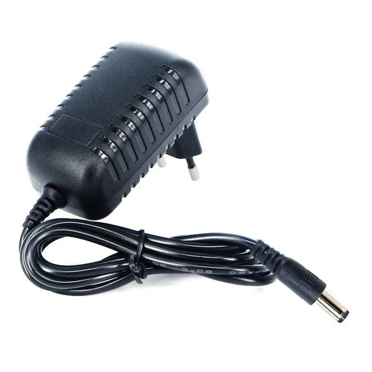 Carregador LiFePO4 12V 2A com proteções OVP, OCP e contra curto-circuito