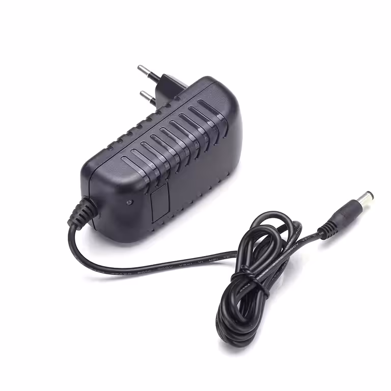 Carregador de bateria LiFePO4 12V 2A com proteção e indicador LED