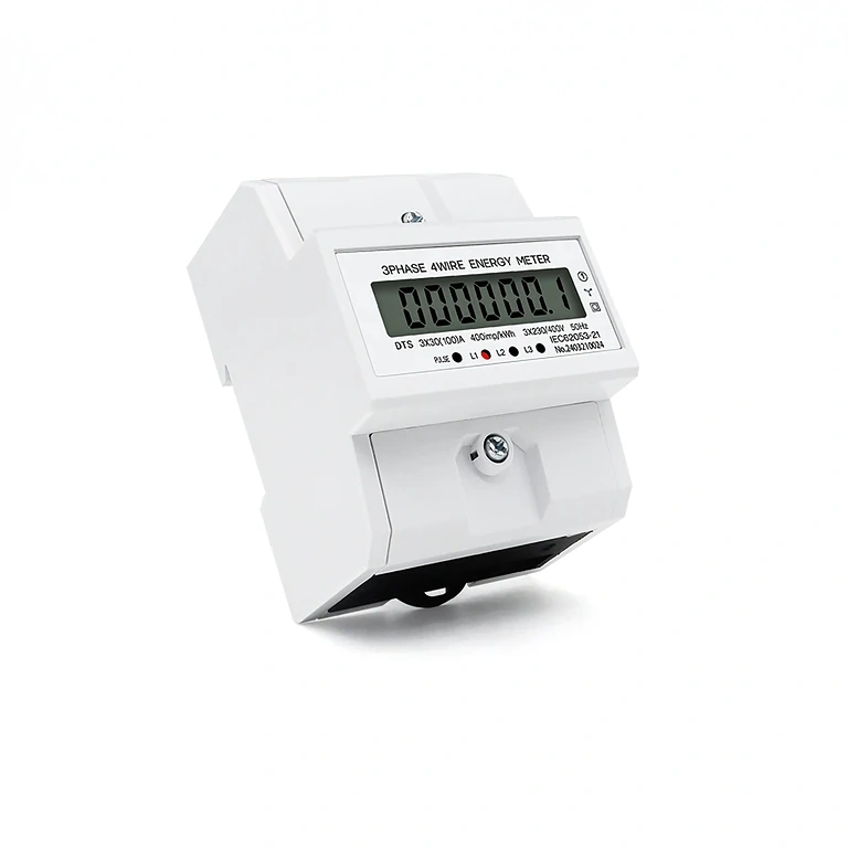 Vista lateral do medidor digital trifásico montado em painel