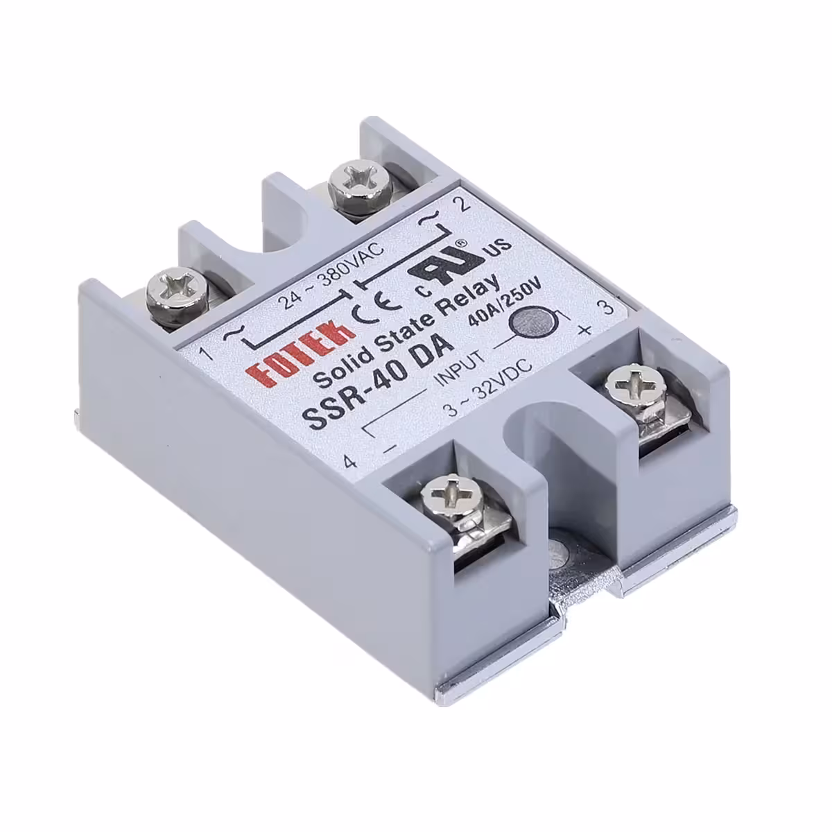 Relé SSR-40A instalado em painel de comando industrial