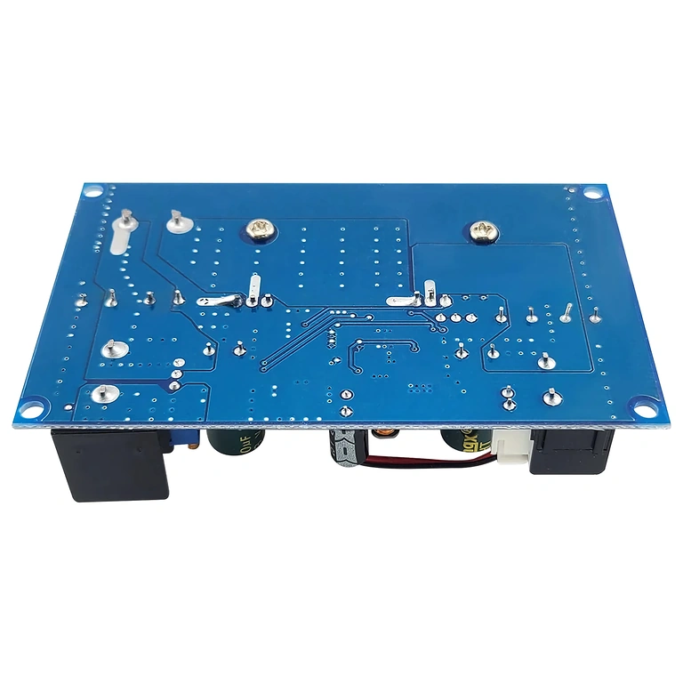 Imagem detalhada da parte traseira do conversor DC-DC Step-Down 600W 25A, mostrando conectores e elementos de refrigeração