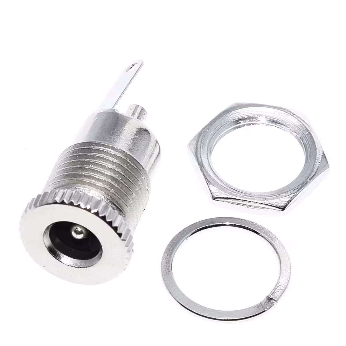Detalhe metálico do conector DC 12V 5,5x2,1mm